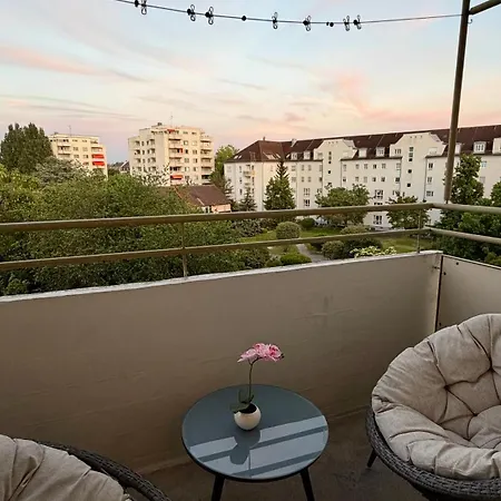 Апартаменты 3-zimmer-wohnung Mit Balkon, Parkplatz & Wlan *