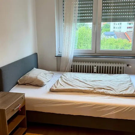 3-zimmer-wohnung Mit Balkon, Parkplatz & Wlan * Карлсруэ